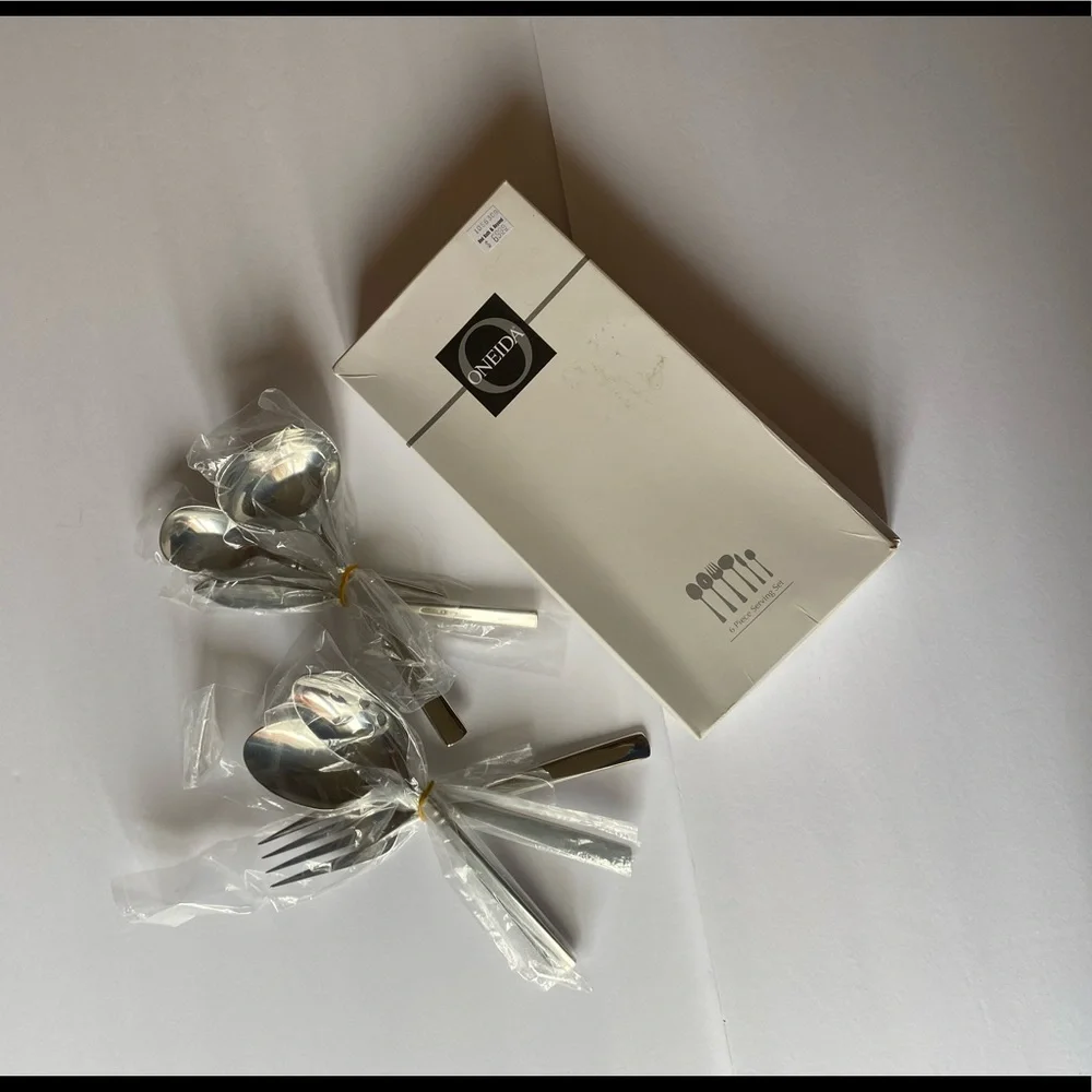 Oneida Curva Six piece stainless steel serving set